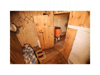 Сдаю деревянный дом имеются хозяйственные постройки есть баня фото 17
